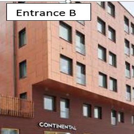 Continental Apartment Hotel Knivsta Knivsta  Екстер'єр фото
