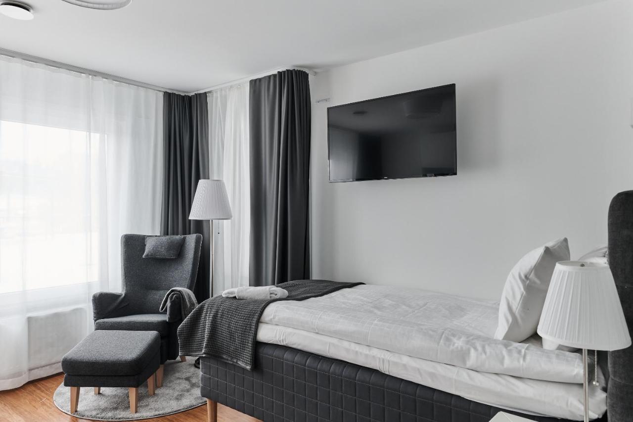 Continental Apartment Hotel Knivsta Knivsta  Екстер'єр фото
