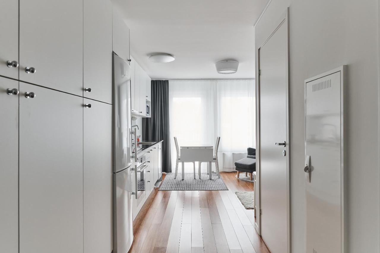 Continental Apartment Hotel Knivsta Knivsta  Екстер'єр фото