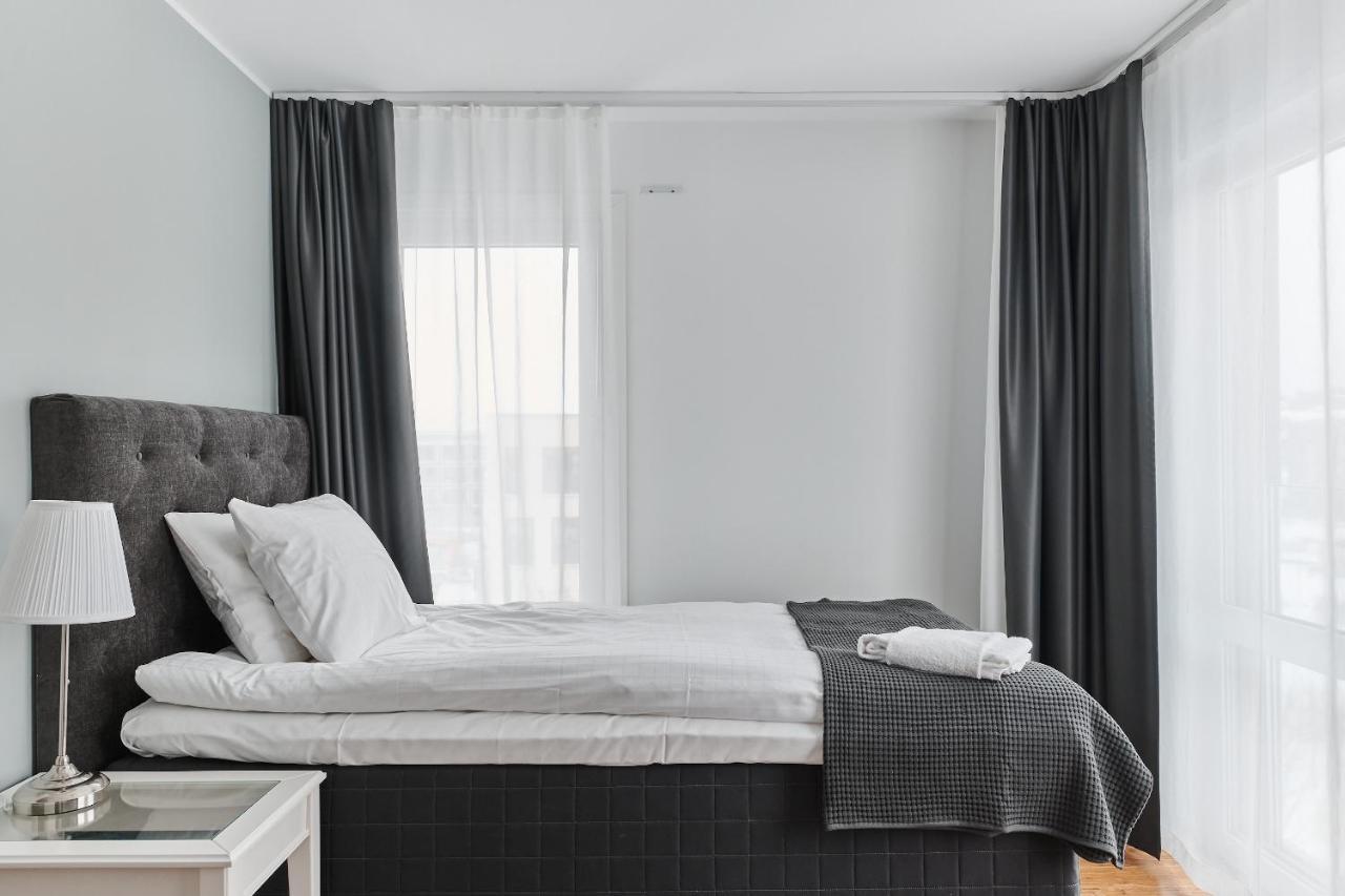 Continental Apartment Hotel Knivsta Knivsta  Екстер'єр фото