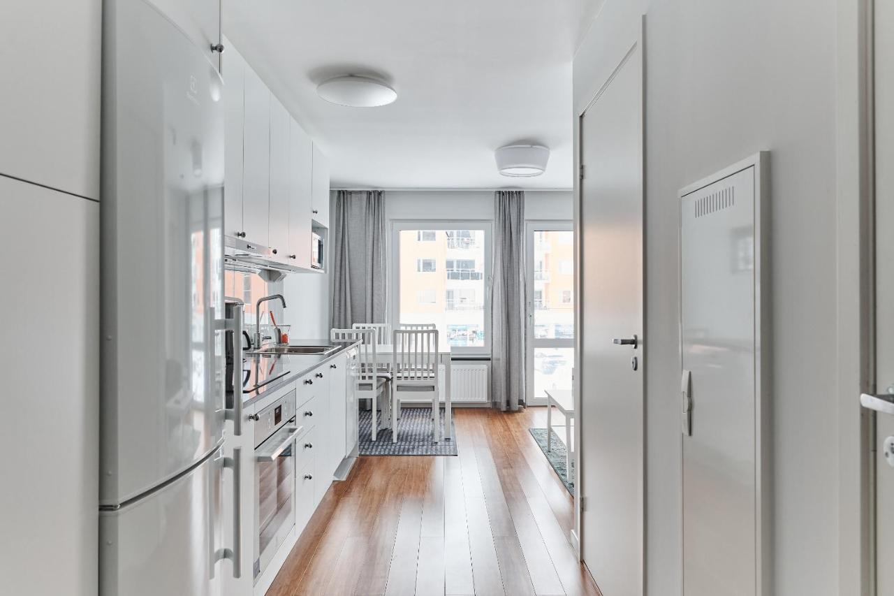 Continental Apartment Hotel Knivsta Knivsta  Екстер'єр фото