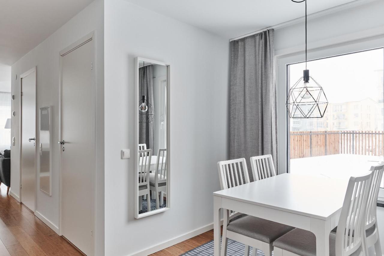 Continental Apartment Hotel Knivsta Knivsta  Екстер'єр фото