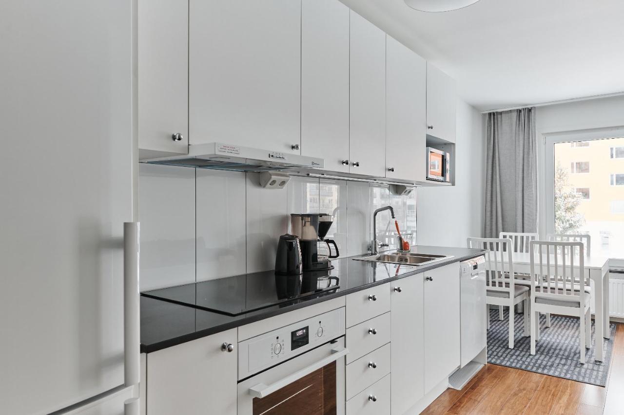 Continental Apartment Hotel Knivsta Knivsta  Екстер'єр фото