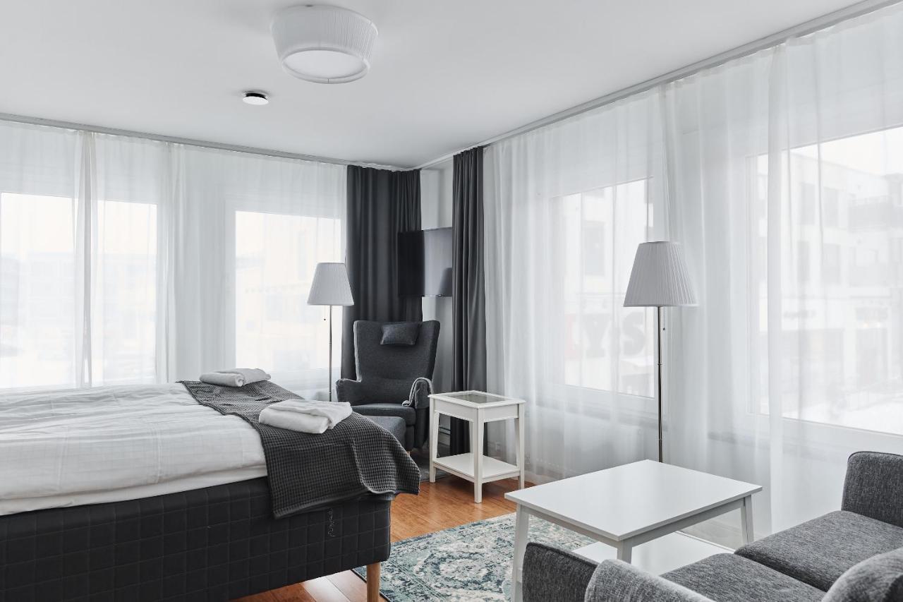 Continental Apartment Hotel Knivsta Knivsta  Екстер'єр фото